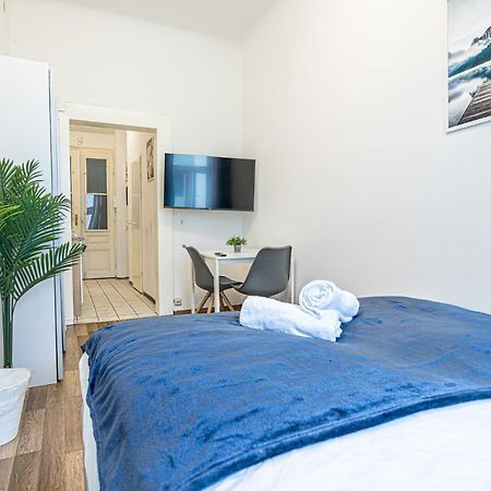 Modern Comforts: Chic Studio Apt Centrally Located Vienne Extérieur photo