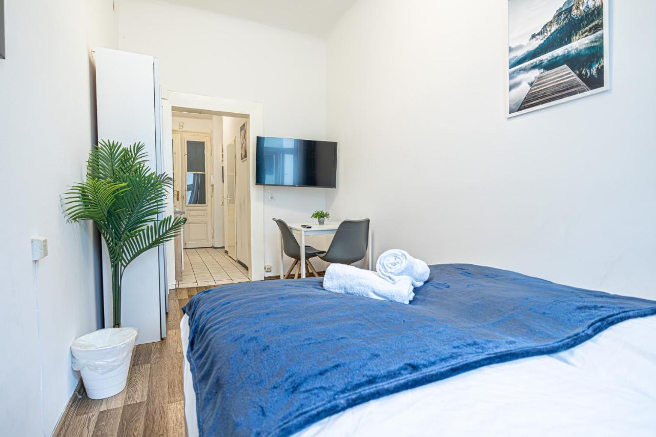 Modern Comforts: Chic Studio Apt Centrally Located Vienne Extérieur photo